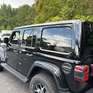 صورة 6 لـ 2021 JEEP WRANGLER UNLIMITED SAHARA