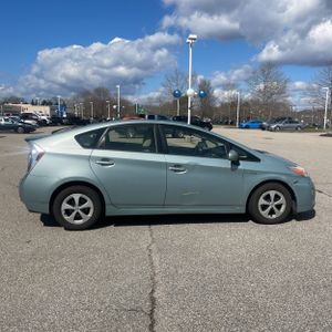 Toyota Prius Three - 10