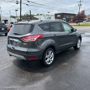 FORD ESCAPE TITANIUM - 8