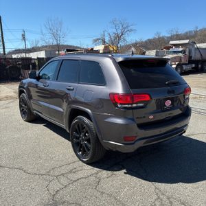 JEEP GRAND CHEROKEE LAREDO X - 5