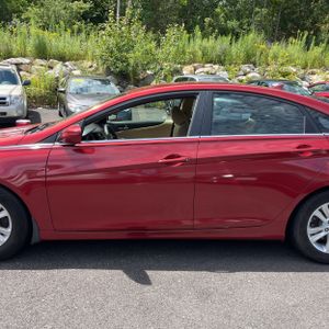 2011 Hyundai SONATA GLS — фото 4