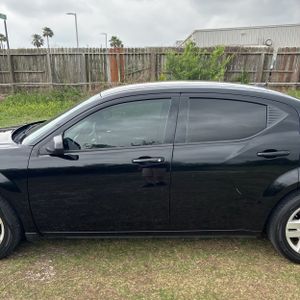 DODGE AVENGER SE - 4