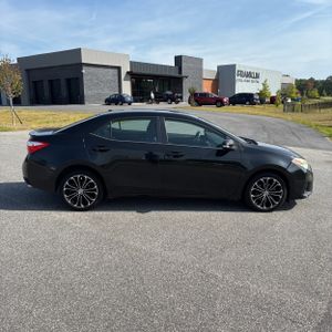 2015 Toyota COROLLA S PLUS — фото 10