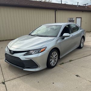 TOYOTA CAMRY - 1
