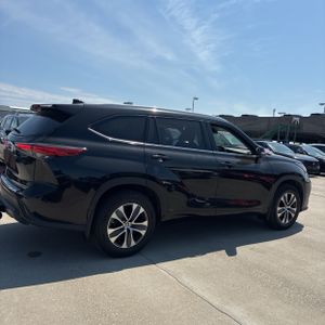 TOYOTA HIGHLANDER - 10