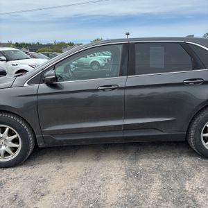 FORD EDGE SEL - 4
