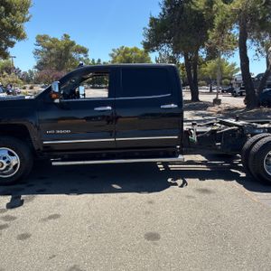 صورة 4 لـ 2016 Chevrolet SILVERADO 3500HD LTZ