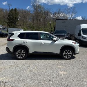 NISSAN ROGUE SV - 10