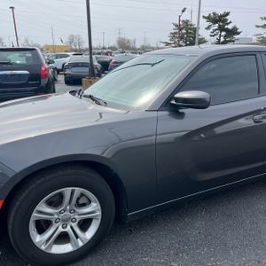 DODGE CHARGER SXT - 2