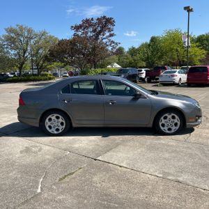 FORD FUSION SE - 10