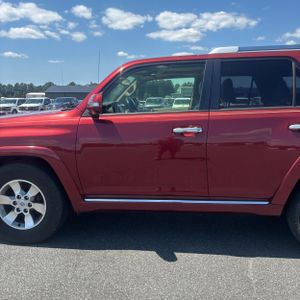 2013 Toyota 4RUNNER SR5 photo 4