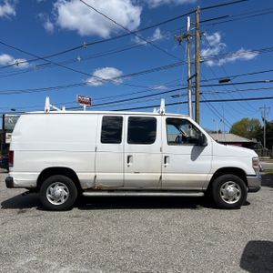 FORD E-SERIES E-250 - 10
