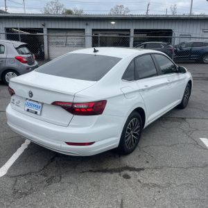 VOLKSWAGEN JETTA SE - 8