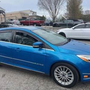 FORD FOCUS ELECTRIC - 10