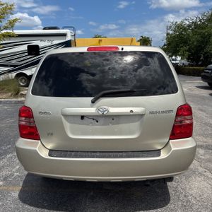 TOYOTA HIGHLANDER - 7