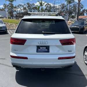 AUDI Q7 3.0T PREMIUM - 7