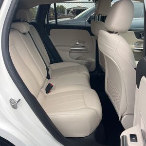 صورة مصغرة 34 لـ 2021 Mercedes-BENZ GLA