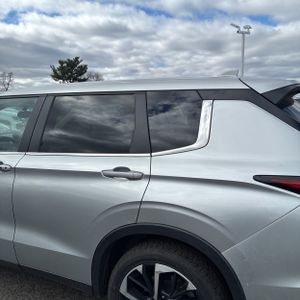 MITSUBISHI OUTLANDER SE 2.5 S-AWC - 6