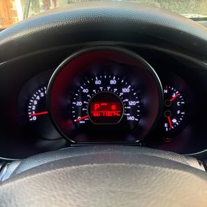 صورة 37 لـ 2016 KIA SOUL BASE