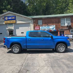 2025 Chevrolet SILVERADO 1500 LT 照片 10