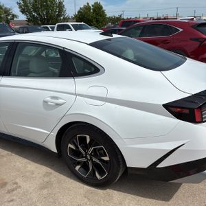 HYUNDAI SONATA SEL - 6