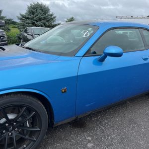صورة 2 لـ 2019 Dodge CHALLENGER R/T SCAT PACK