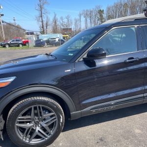 FORD EXPLORER ST-LINE - 2