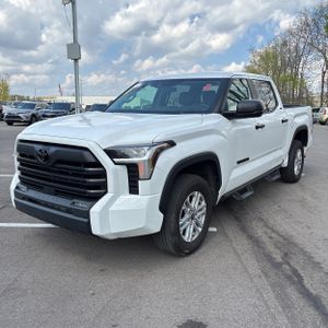 TOYOTA TUNDRA - 1