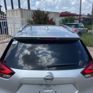 2017 Nissan ROGUE SL — миниатюра 16