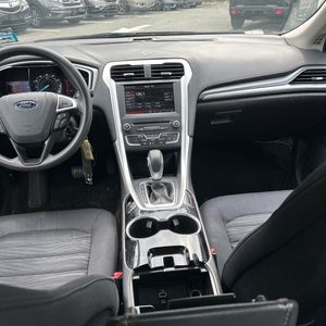 صورة مصغرة 36 لـ 2016 FORD FUSION SE