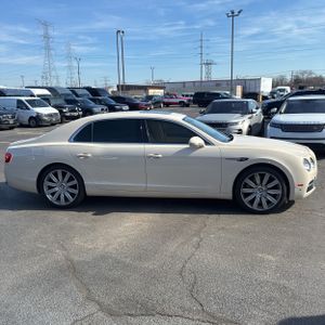 Bentley Flying Spur V8 - 10