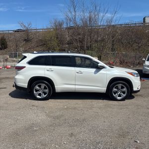 TOYOTA HIGHLANDER - 10