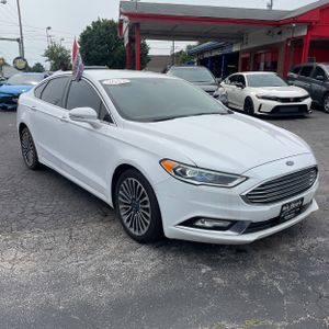 صورة مصغرة 12 لـ 2017 FORD FUSION SE
