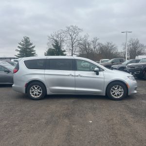 CHRYSLER VOYAGER LX - 10