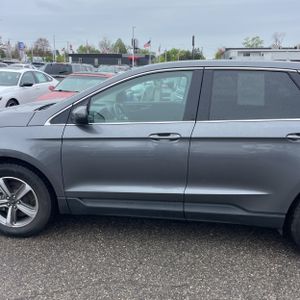 FORD EDGE SEL - 4