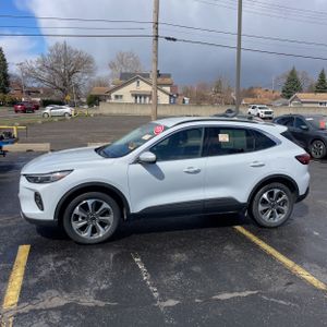 FORD ESCAPE PLATINUM - 3