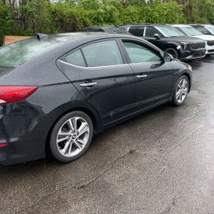 HYUNDAI ELANTRA LIMITED - 9