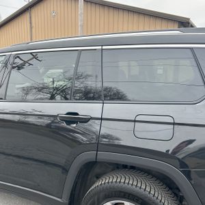 JEEP GRAND CHEROKEE L LIMITED - 6