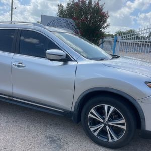 2017 Nissan ROGUE SL — миниатюра 13