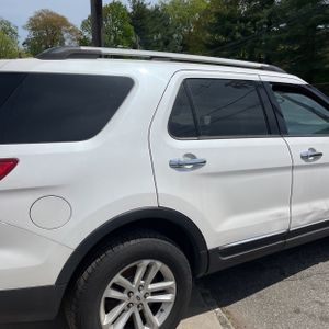 FORD EXPLORER XLT - 9