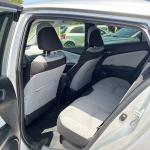 2021 Toyota PRIUS LE — миниатюра 32