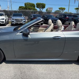 MERCEDES-BENZ E-CLASS - 4