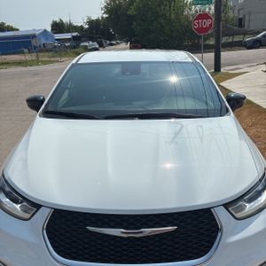 صورة 13 لـ 2025 Chrysler PACIFICA SELECT