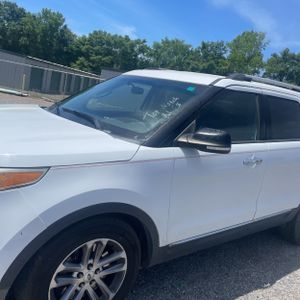 FORD EXPLORER XLT - 2