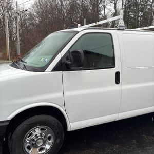 CHEVROLET EXPRESS 2500 - 2