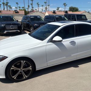 2024 Mercedes-BENZ C-CLASS 照片 2