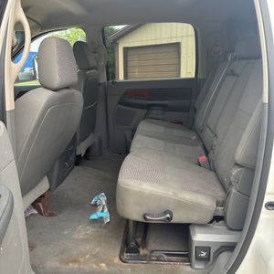 2006 Dodge RAM 2500 SLT — миниатюра 38
