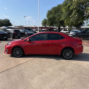 2017 Toyota COROLLA SE 照片 3