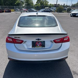 2018 Chevrolet MALIBU LT — фото 7