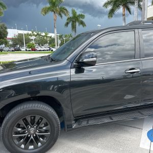 2023 Lexus GX 460 BASE — фото 2